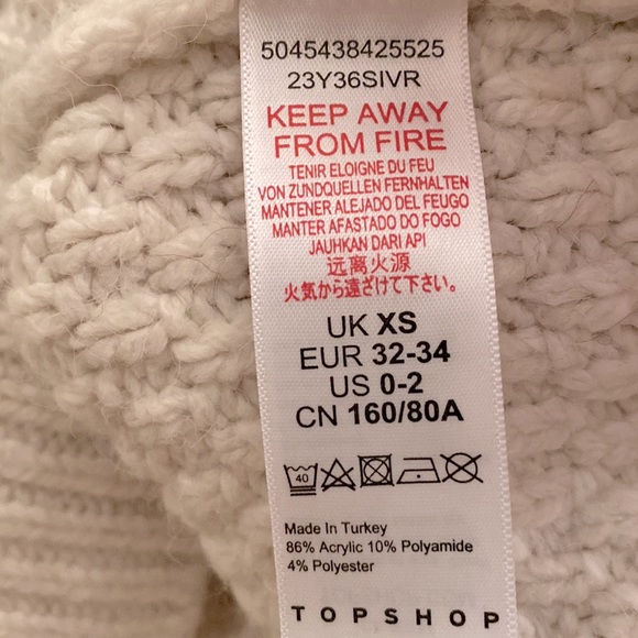 TOPSHOP Ivory Mock V Cable Knitted Sweater - Picture 7 of 7